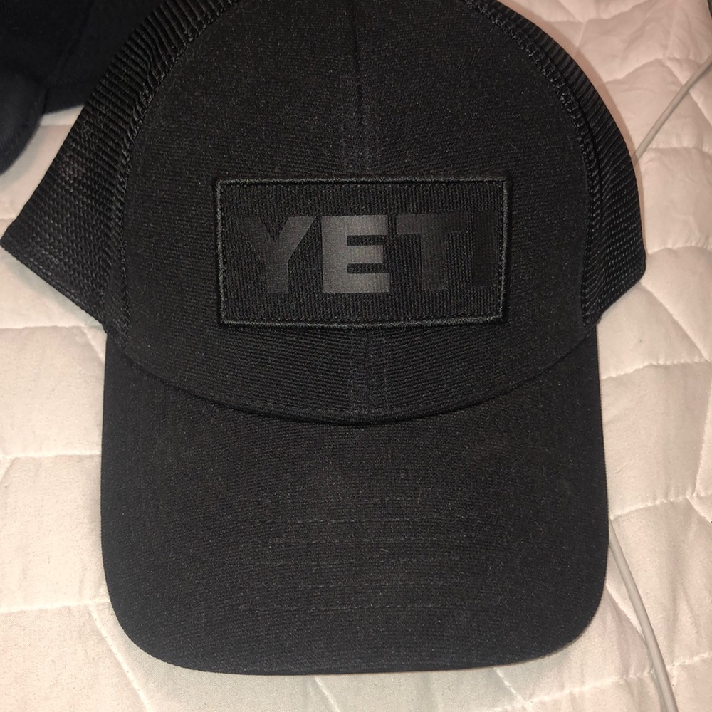 Yeti hat